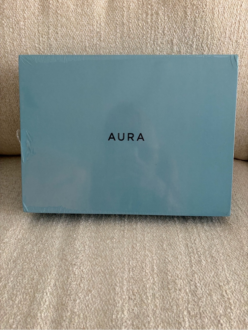 New in Box Sealed Aura Carver Frame Clay with White Mat Digital Picture Frame